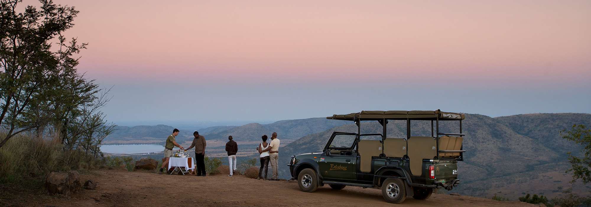 Sundowners on Safari